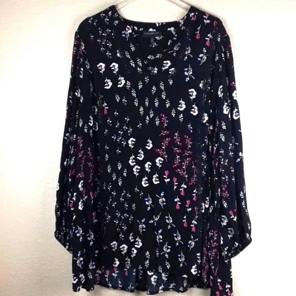 Lane Bryant Floral Longsleeve Crotche Detailed V-neck Blouse - Picture 1 of 11